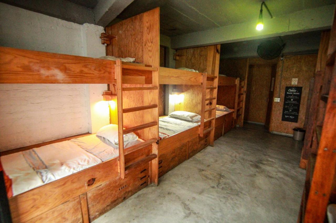 Canova Hostel & Pizza Пуерто Валярта Екстериор снимка