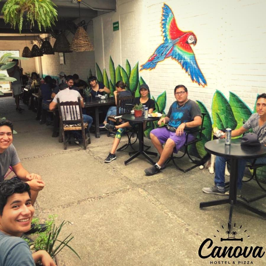 Canova Hostel & Pizza Пуерто Валярта Екстериор снимка